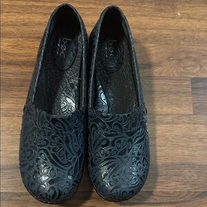 b.o.c. Women's Black Patterned Flats